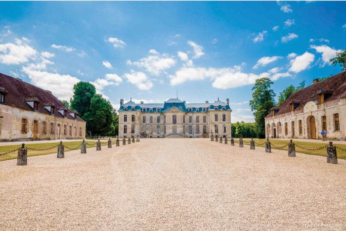 Exposition Découverte d un château du xviiie siècle et de sa