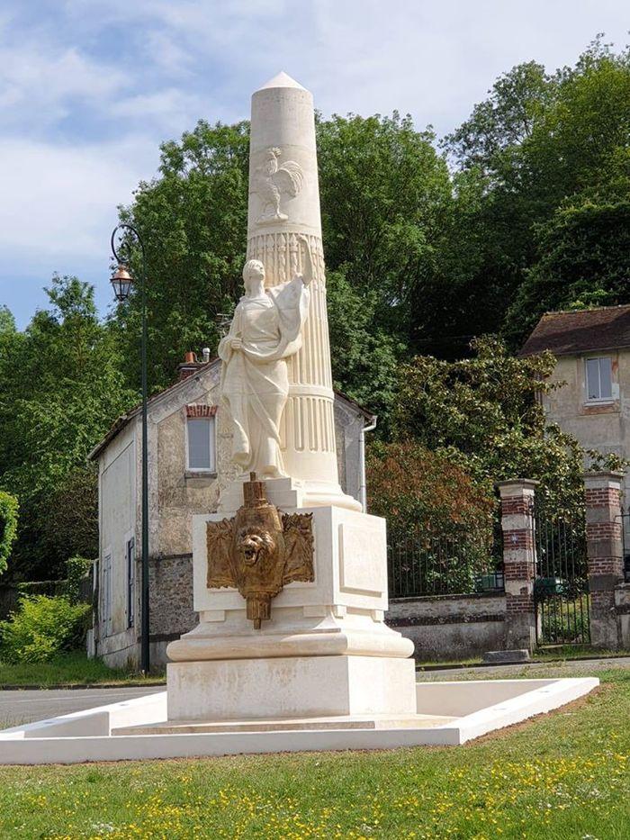 Exposition Monument Aux Morts De La Guerre De Coulommiers