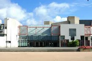 Centre Athanor Montlucon programme 2023 et 2024 des spectacles et concerts
