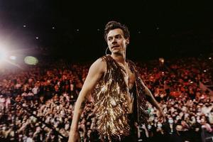 Harry Styles 2024 concert en France, dates et billetterie