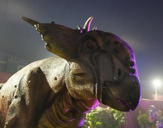Le Musée Ephémère: les dinosaures arrivent à Saint Etienne