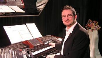 Chris Hopkins