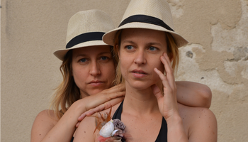 Las Hermanas Caronni