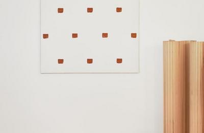 Exposition niele toroni 864 empreintes de pinceau n50  Saint Paul