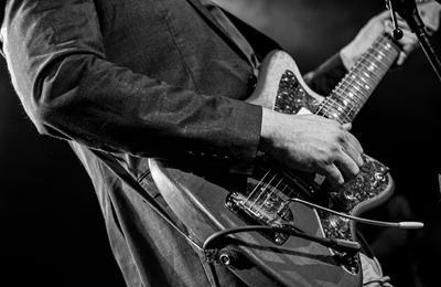 Jam Session anime par Loc Gonzalez  Bagnols sur Ceze