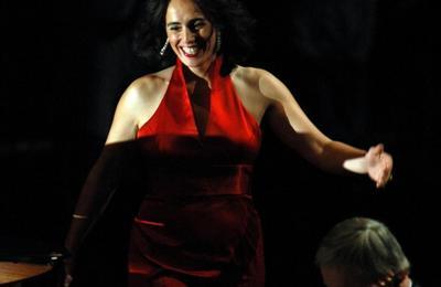 Veronika Rodriguez chante les grandes voix du Jazz  Tours