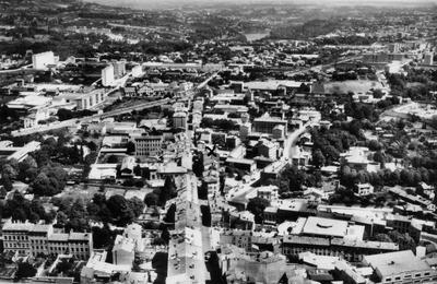 Images d'hier, images d'aujourd'hui : Caluire et Cuire vue du ciel