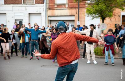 Spectacle Happy Manif (Walk on the love side)  Ciboure