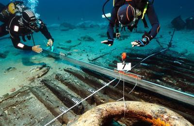 A la dcouverte de l'archologie sous-marine avec le Drassm  Marseille