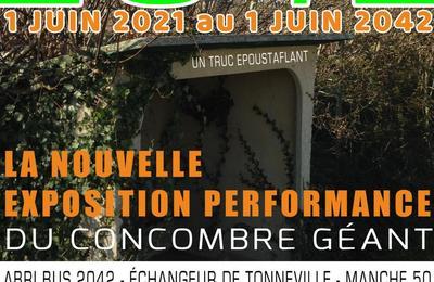 ABRIBUS 2042 exposition performance du Concombre Gant  Cherbourg