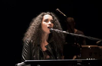 Alvina Jz  Issy les Moulineaux
