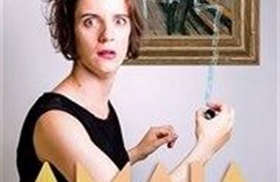 Amaia dans pice unique  Toulon