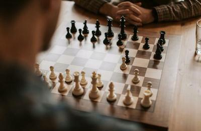 Atelier et jeux autour des échecs avec l'association Inal'chess à Paris 7ème