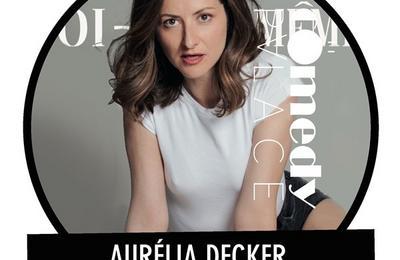 Aurlia Decker dans femme toi-mme !  Valence