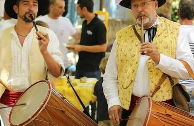 Concert folklorique, Lei Tambourinare de Magali  Le Beausset