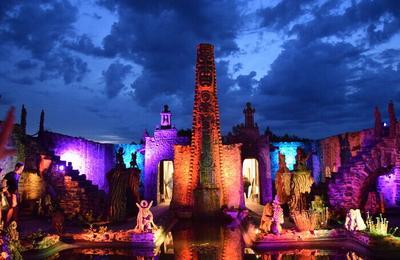 Dambulation nocturne au sein d'une oeuvre monumentale  ciel ouvert  Cosse le Vivien