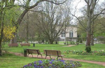 Dcouverte guide d'un jardin labellis jardin remarquable et d'une exposition florale.  Reims