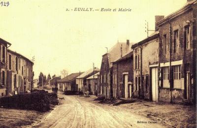 Dcouvrez l'histoire d'un village  travers des cartes postales anciennes  Euilly et Lombut