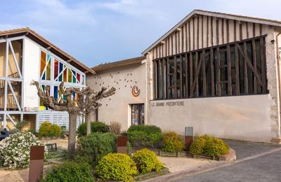 Dcouvrez une exposition-reflet d'un change fertile au Grand Presbytre  Martres Tolosane