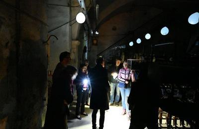 Visite dambulatoire  la lampe torche d'une vieille Fabrique  soie du XIXe  Marcols les Eaux