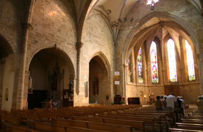 Entrez dans l'histoire en passant les portes de l'glise Saint-Hilaire !  Meze