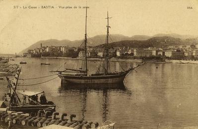 Exposition sur le thme du patrimoine maritime de Bastia, par la Bibliothque Tommaso-Prel