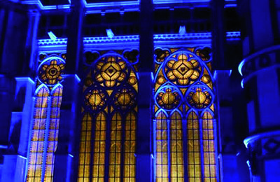 Illumination de la cour et de la faade  la nuit tombe  Saint Germain en Laye