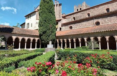 L'abbaye au coeur de la ville, visite guide  Arles sur Tech