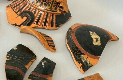 La restauration des vases grecs de la collection Antoine Vivenel  Compiegne