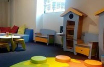 Le petit salon devient une petite fort  Gap