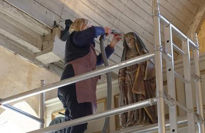 Les restaurations des statues de sainte Angadrme et sainte Elisabeth de Hongrie  Beauvais