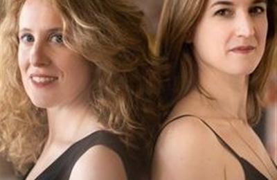 Malys de Villoutreys et Clara Izambert-Jarry  Paris 9me