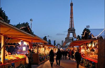 Marché de Noël Tour Eiffel 2024 à Paris 7ème