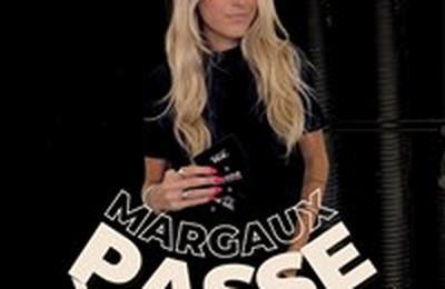Margaux passe  l'acte  Paris 11me