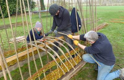 Naviguer  la Prhistoire : chantier participatif et dmonstration  Quimper