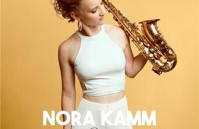 Nora Kamm, release party à Paris 1er