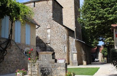 Prenez de la hauteur  l'glise Sainte-Croix !