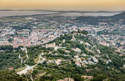 Randonne urbaine au fil du temps  Hyeres