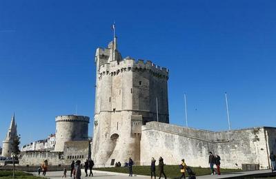 Redécouvrez l'histoire des tours de la ville à La Rochelle