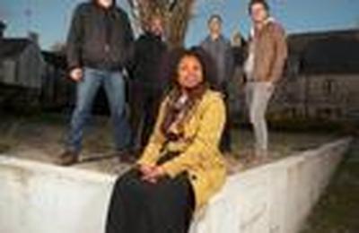 Selamnesh Zmn et le Badume's Band  Angers