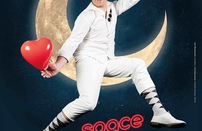 Thom trondel dans space & love  Annecy