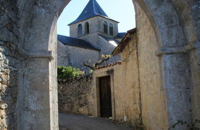 Venez dcouvrir l'glise mdivale de Cnac  Sainte Croix