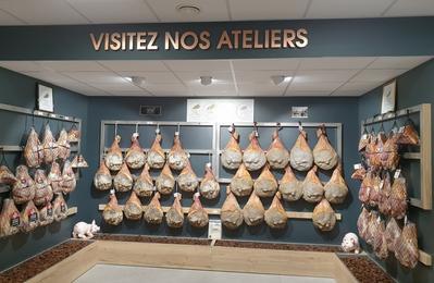 Venez visiter la fabrication du jambon de Lacaune