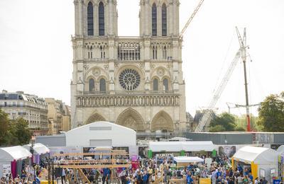 Village du chantier de Notre-Dame de Paris  Paris 4me