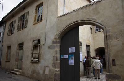 Visite Bourg Ancien (glise Chteau Et Maison D'un Notaire (xviiie Sicle), En Restauration)  Millery