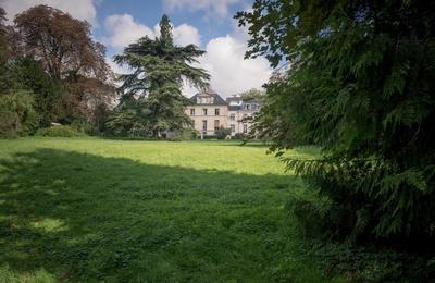 Visite commente autour de l'histoire des demeures et du parc  Nogent sur Marne