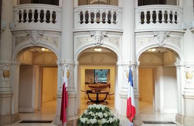Visite commente de l'ambassade de l'tat du Qatar en France  Paris 8me