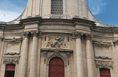 Visite commente de la collgiale Notre-Dame des Pommiers  Beaucaire