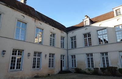 Visite d'un conservatoire install dans un htel particulier  Chaumont