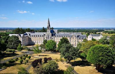 Visite de la chapelle de la congrgation des soeurs de la salle de Vihiers  Chemill-en-Anjou